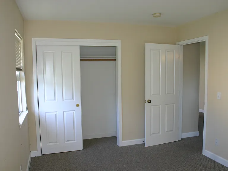 1327 Carmel St — Photo 9