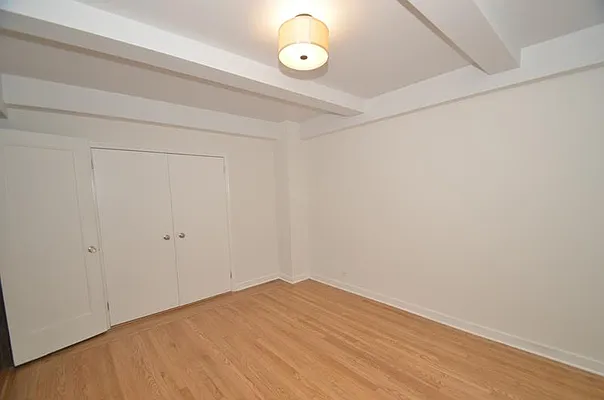 Rented by Buchbinder & Warren | media 8