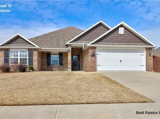 320 Driftwood St, Lowell, AR 72745
