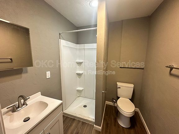 4th image of 1612 NE 24th St #3