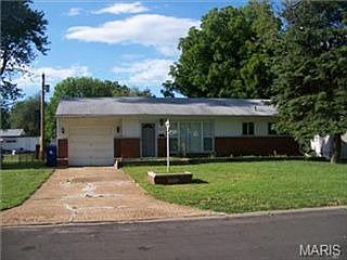 1st image of 755 Northmoor Dr