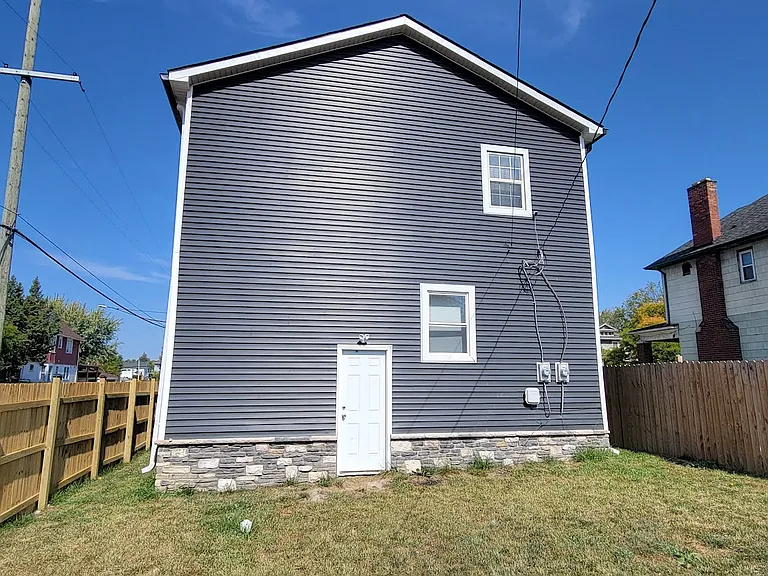 5101 Oregon St — Photo 4
