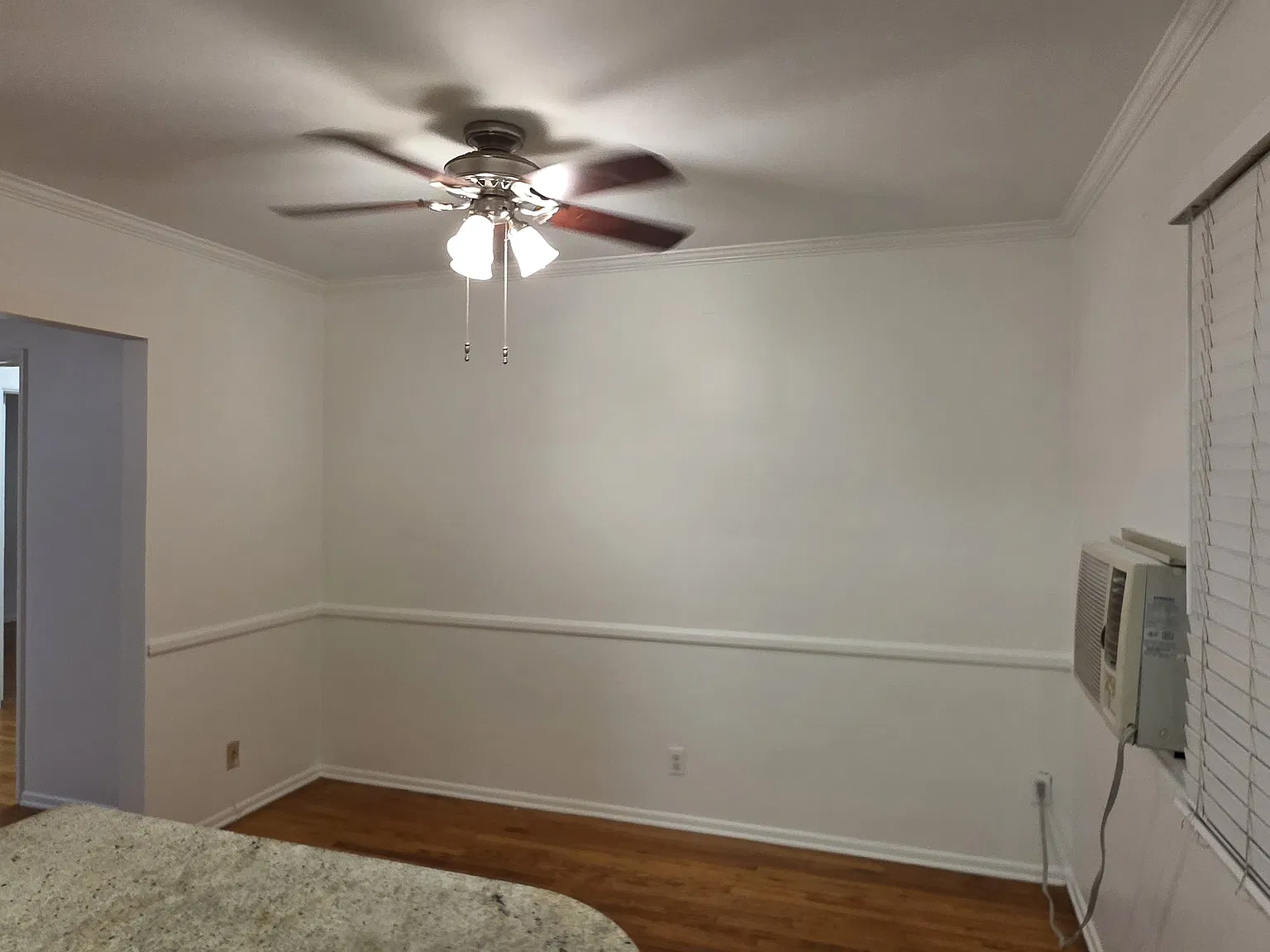 2 bed, 975 sqft, $2,595 — Photo 4