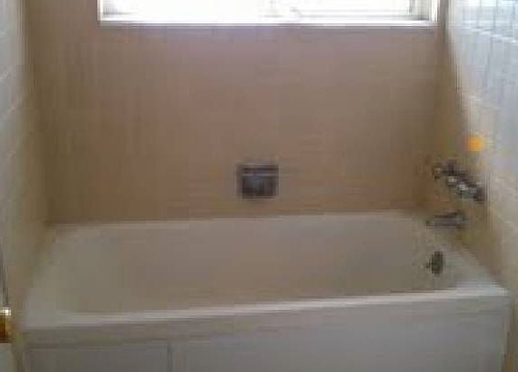 bathtub