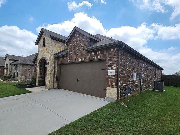 3rd image of 11132 Canyon Oak St