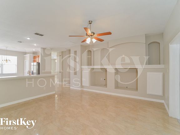 4th image of 2779 Athens Dr