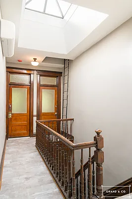 Rented by Grand & Co. | media 7