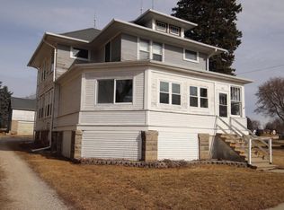 107 E Railroad Ave, Saint Cloud, WI 53079