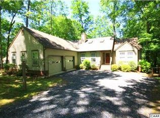 17 Woodridge Rd, Palmyra, VA 22963