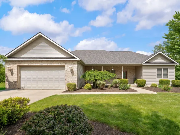 4823 Pleasant Meadow Cir, Saint Joseph, MI 49085