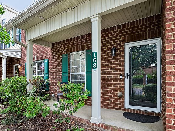 4th image of 163 Nashboro Grns