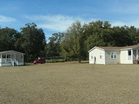 2nd image of 180 SW Lords Gln