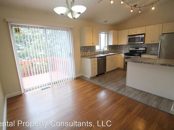 5th image of 205 Garland Ct SE