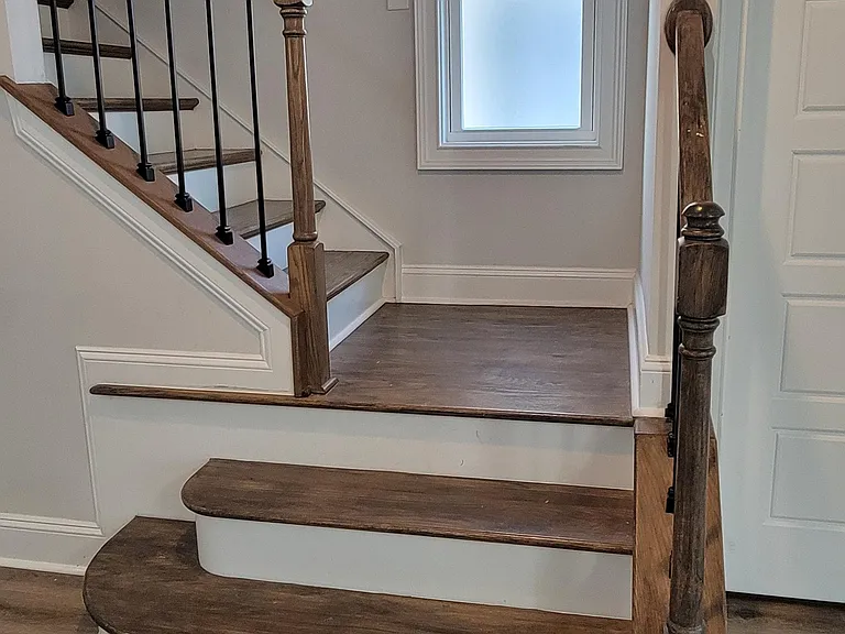 1252 Gloriosa St — Photo 12