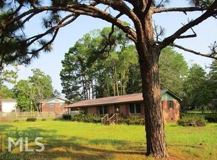 483 Howarth Dr, Swainsboro, GA 30401