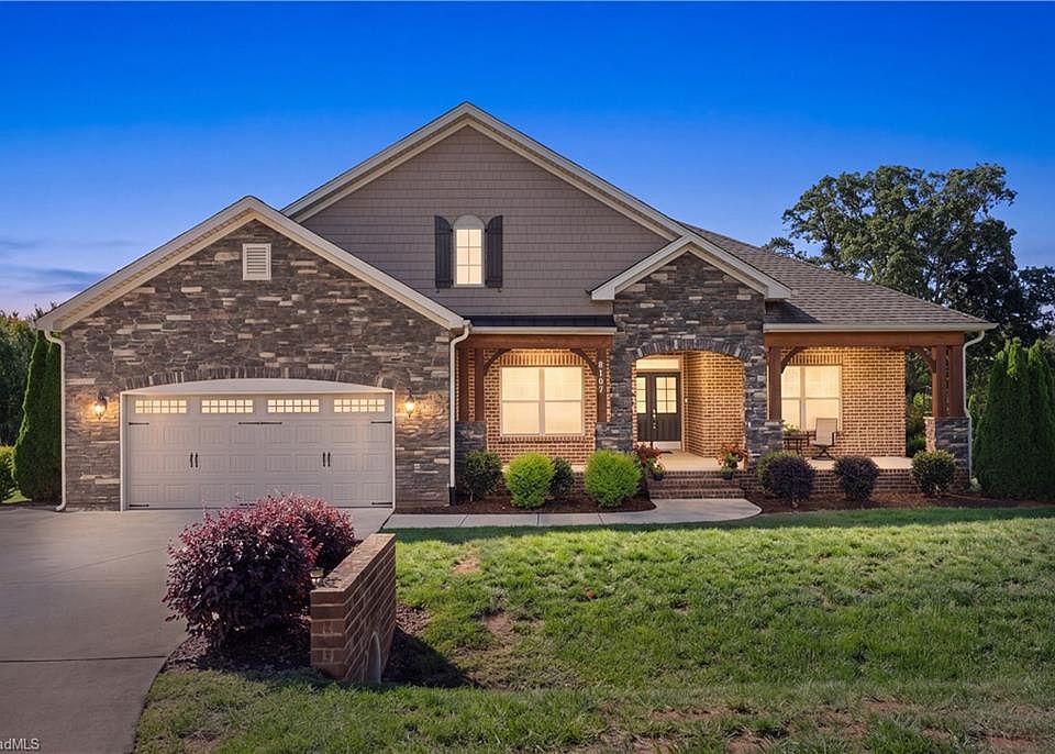 1st image of 8107 Ridgeback Ct