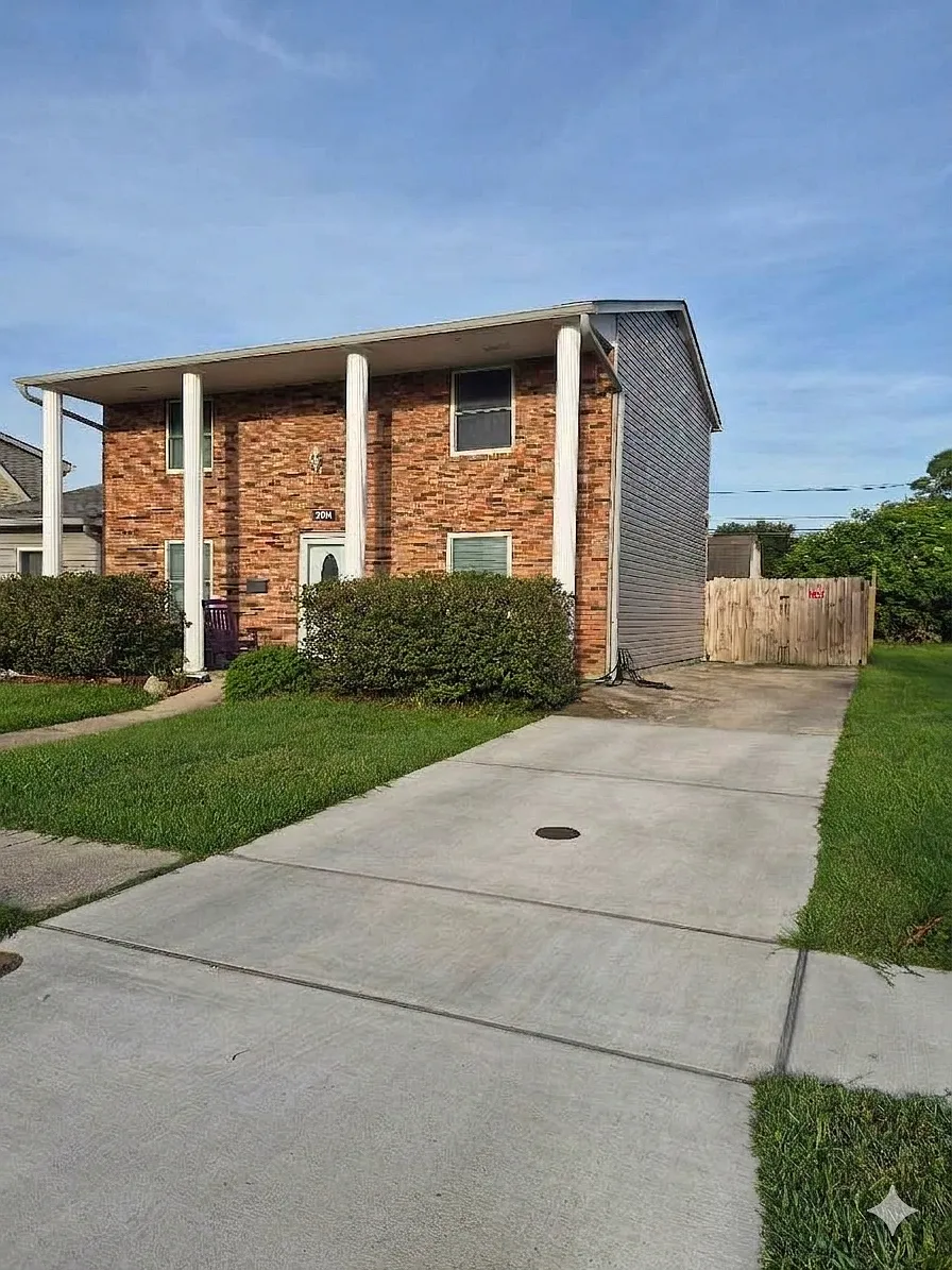 Building Photo - 3709 E Louisiana State Dr