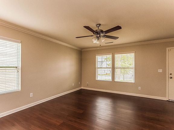 3rd image of 1120 Black Diamond Dr