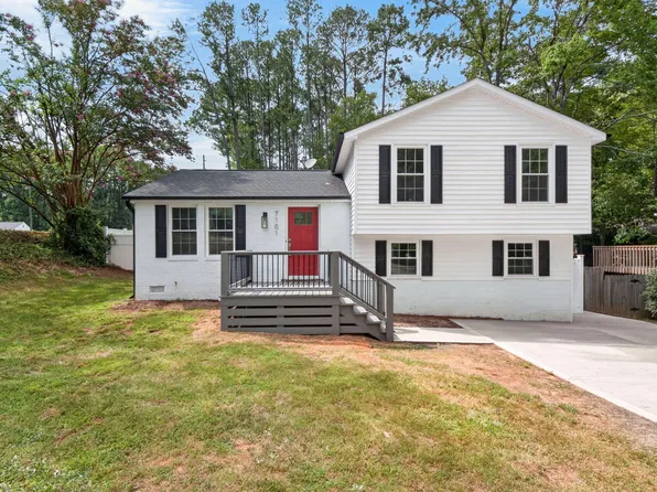 7101 Shellburne Dr, Raleigh, NC 27612