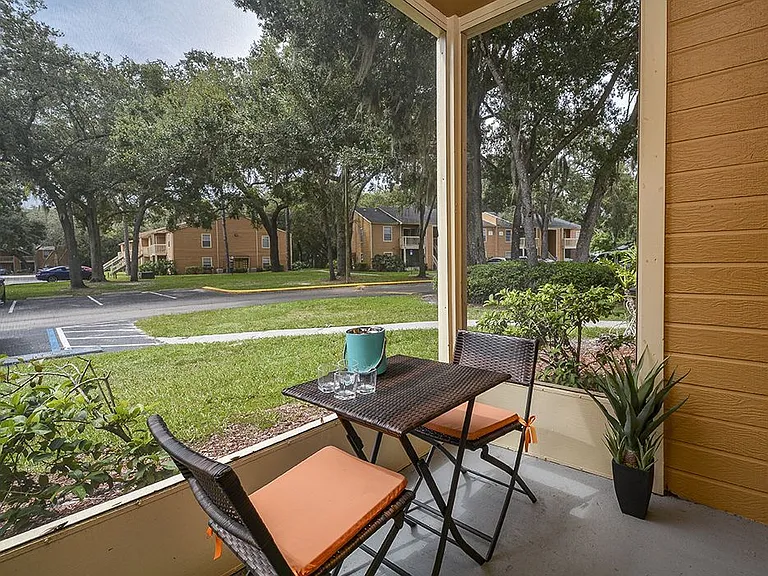 Windwood Oaks Apartments — Photo 6