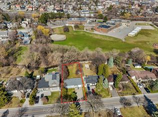 15 Pioneer Dr, Mississauga, ON L5M1G8
