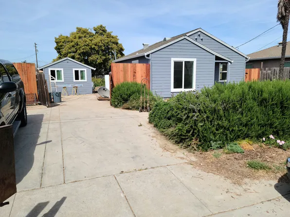 11 White Rd, Salinas, CA 93907