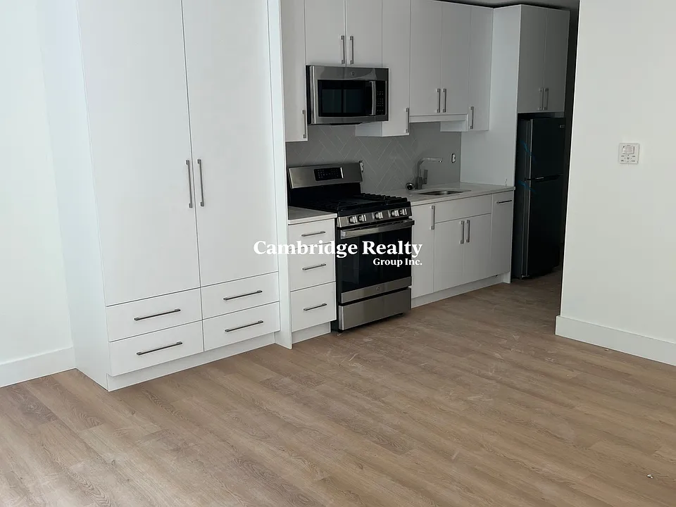1127 Harrison Ave #218T