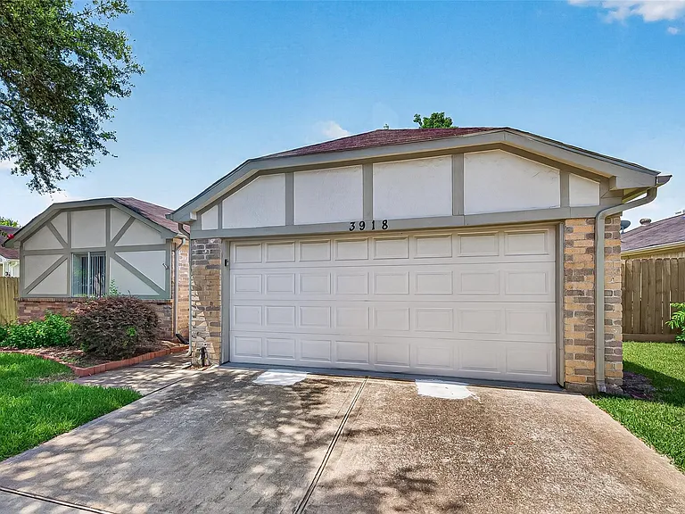 3918 Mill Rock Cir — Photo 5