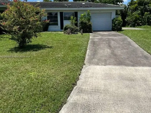 1611 Manor Ave, Fort Myers, FL 33901