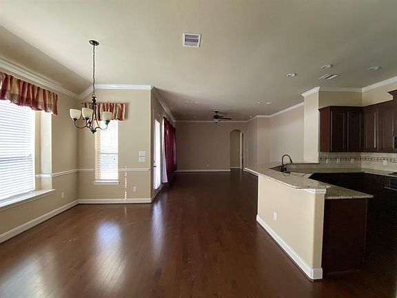 5th image of 27130 Walker Retreat Ln