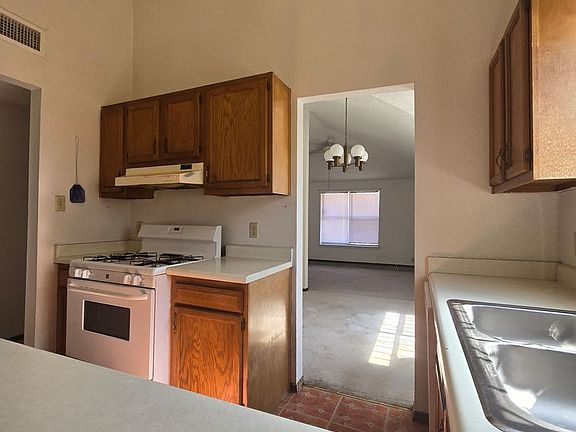 4th image of 4536 General Maloney Cir