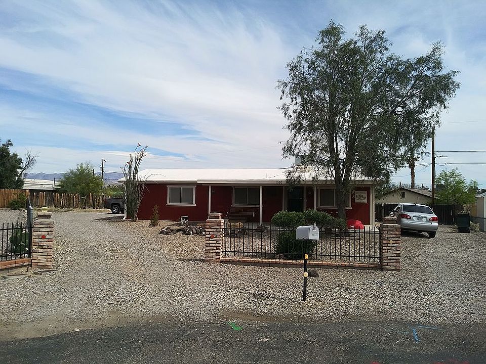 Two driveways on both sides 