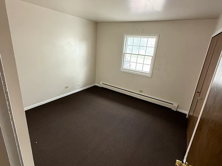 1585 Maple Ln — Photo 11