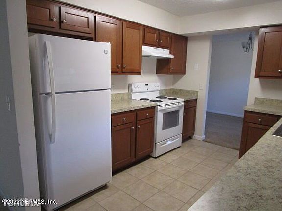 5th image of 7061 S Beechfern Ln