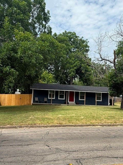 1st image of 3004 N 15a St