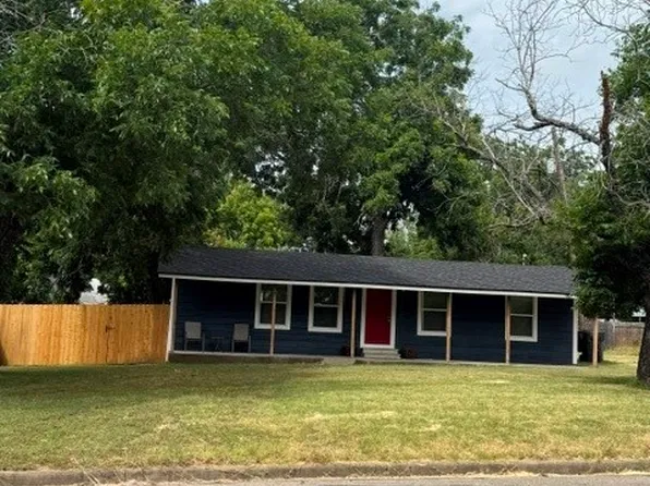 3004 N 15th A St, Waco, TX 76708
