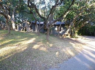 8901 Granada Hills Dr, Austin, TX 78737