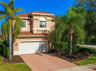 3522 Malagrotta Cir, Cape Coral, FL 33909