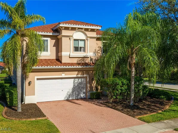 3522 Malagrotta Cir, Cape Coral, FL 33909