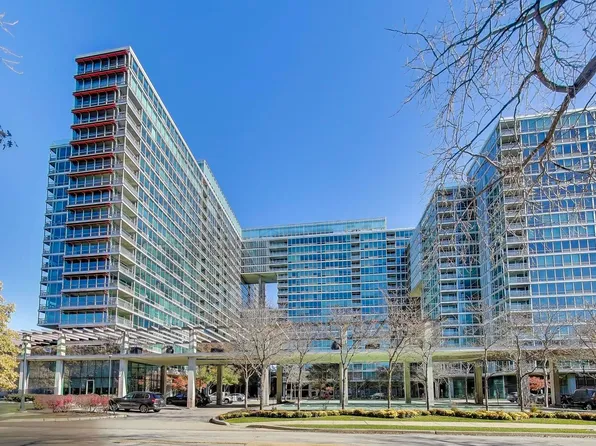 9725 Woods Dr Unit 1005, Skokie, IL 60077