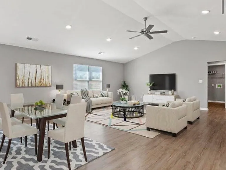 138 Landry Ln — Photo 3