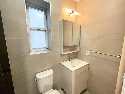 Rented by R New York | media 29
