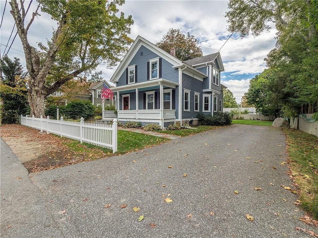 17 Maple St, Coventry, RI 02816 | Zillow