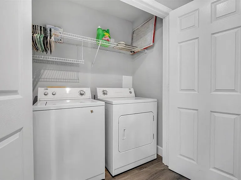 2322 Timber Oaks Ln — Photo 15