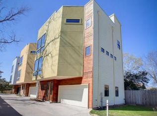 1043 Voight St, Houston, TX 77009