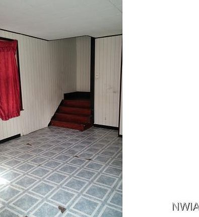 2nd image of 1729 W 1st St