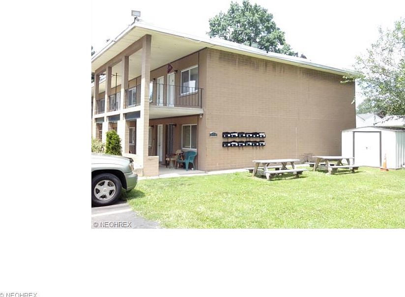 2nd image of 575 Anderson Ave APT 4