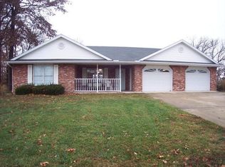 1228 Duane Swift Pkwy, Jefferson City, MO 65109