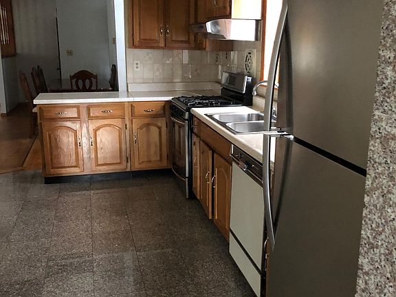 2nd image of 753 Edison Ave #1