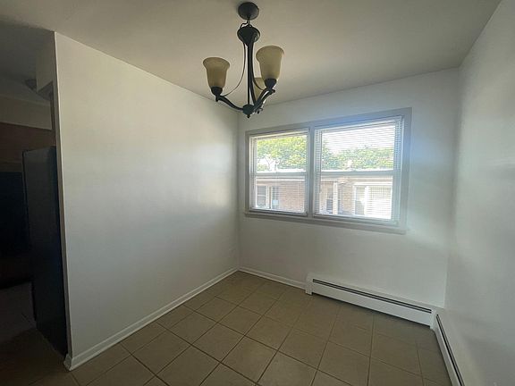 4th image of 2653 W Summerdale Ave Unit 2
